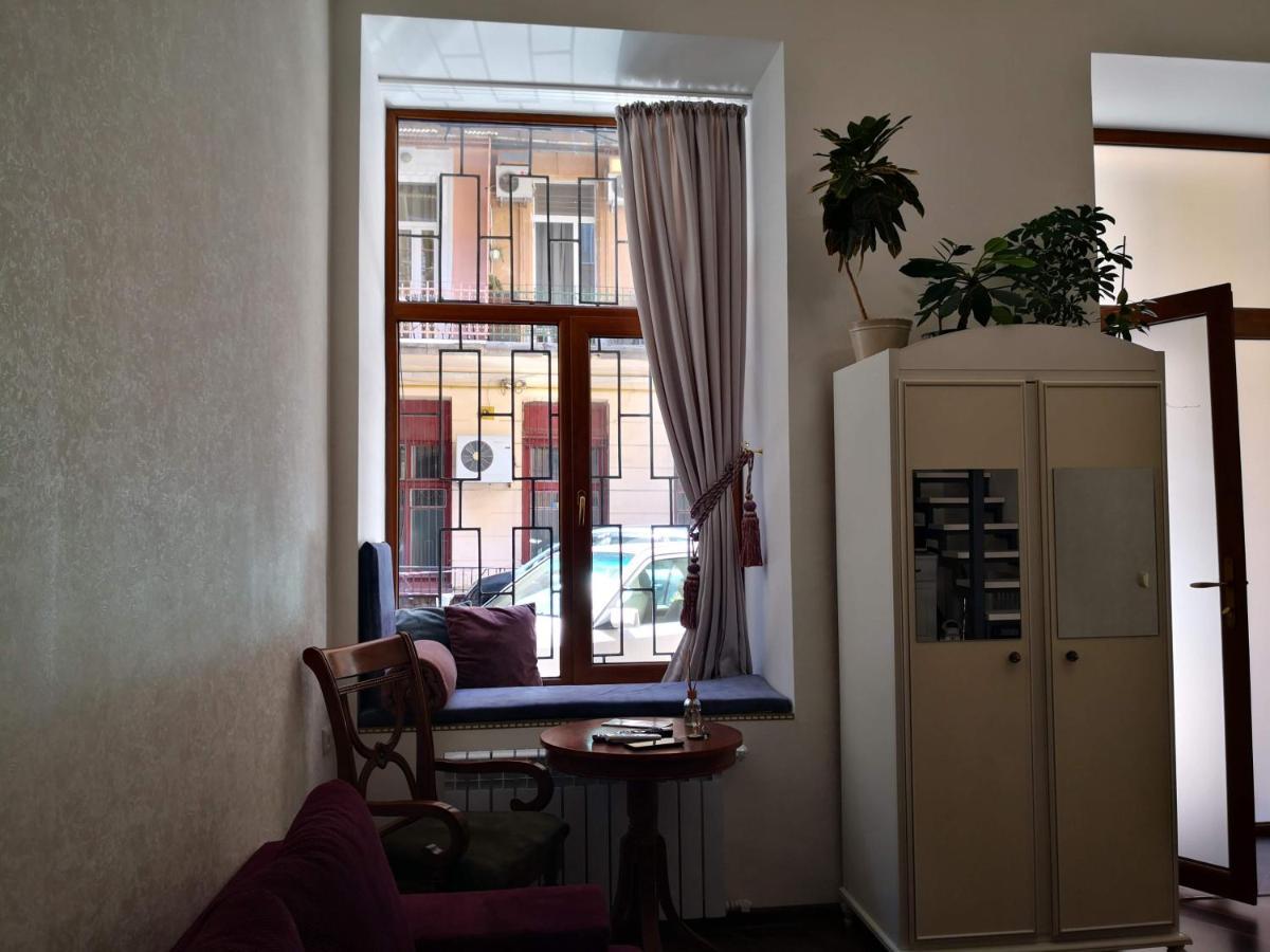 Затишні Апартаменти, Вулиця Дерибасівська, 13 Odessa Dış mekan fotoğraf